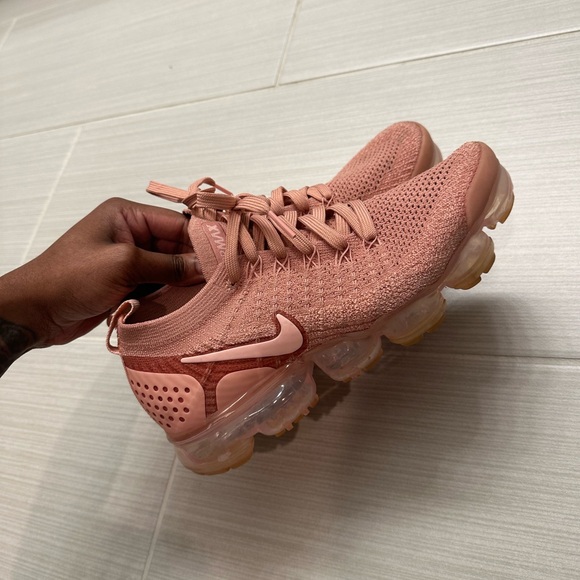 Ash Pink Vapormax - Picture 2 of 3